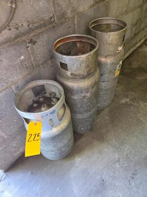 LOT PROPANE BOTTLE