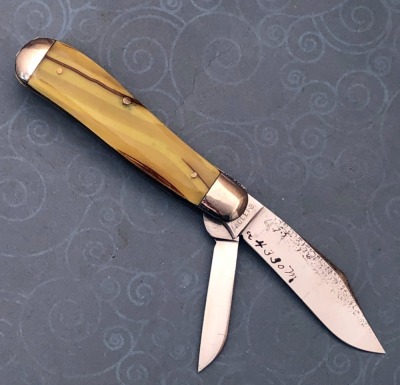 Ulster Knife Co Butter & Molasses Dogleg Salesman Sample - 2