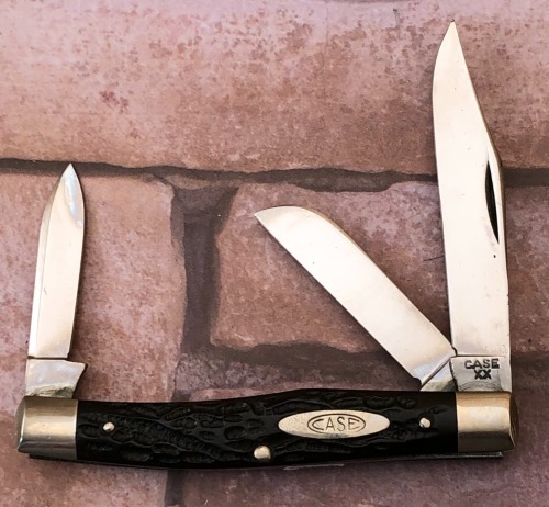 Case XX 6332 Rough Black