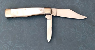 Queen USA Pearl Gunstock - 2