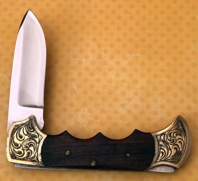 Rigid Finger Grooved Engraved Lockback - 2