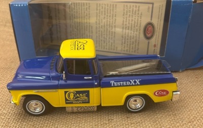 Case Die Cast Truck and Pearl Baby Butter Bean - 2