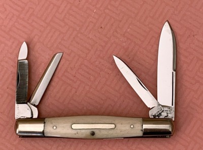 Cattaraugus Exhibition Bone Four Blade
