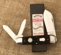 Schatt & Morgan Jumbo sleeveboard whittler
