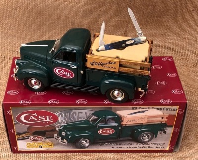 Case Die Cast 1947 Studebaker Pickup with 6201ss Blue Bone Pen