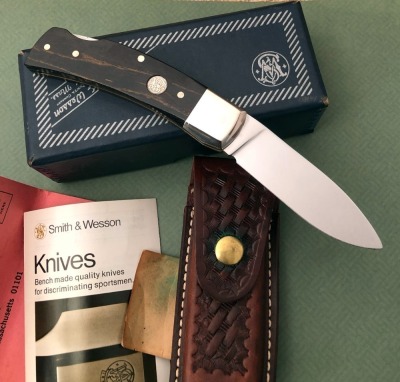 Smith & Wesson Folding Hunter