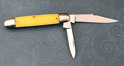 Case Tested 32055 Yellow Handle Senator - 2