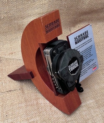 Schrade Navi tool with Wood Stand - 2