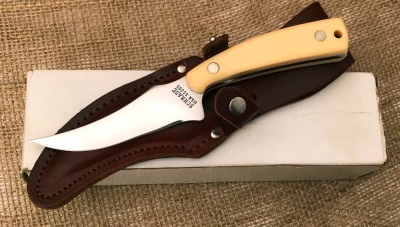 Unscrimmed Schrade USA SC205 Sharp finger