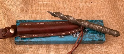 Cutlery Salvation Twisted Damascus Blade