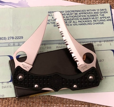 Spyderco Dyad Jr* MultiPar bidding. See Lot 450 for details
