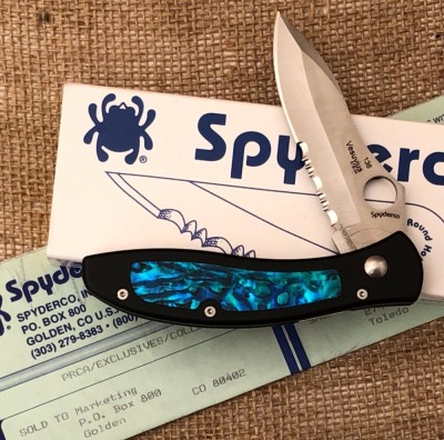 Spyderco Gen 1 Vesuvius Inlay* MultiPar bidding. See Lot 450 for details