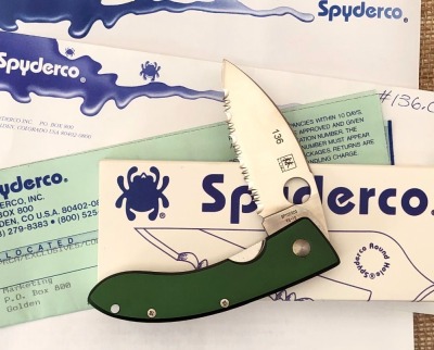 Spyderco LUM green* MultiPar bidding. See Lot 450 for details