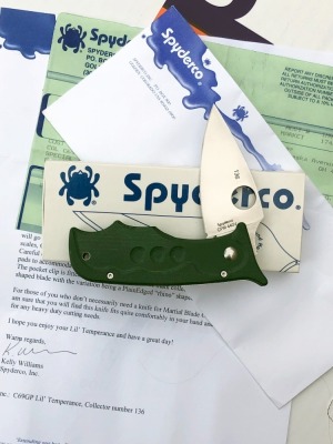 Spyderco Lil' Temperance Leaf* MultiPar bidding. See Lot 450 for details