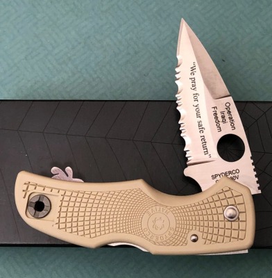 Spyderco Native Iraqi Freedom* MultiPar bidding. See Lot 450 for details