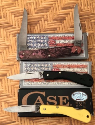 Three Modern Case Folders