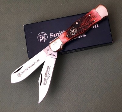 Smith & Wesson Bone Folding Hunter