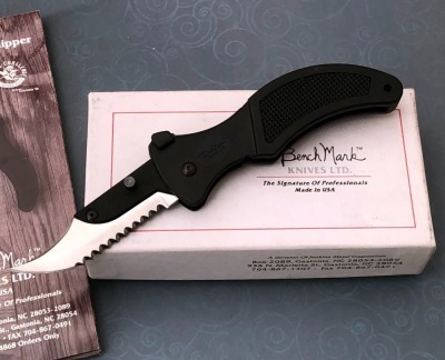 Bench Mark Serrated Folder