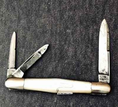 American Knife Co Thomaston (Conn) Pearl Whittler