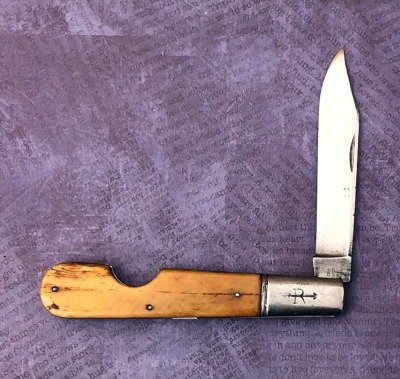 Vintage Russell USA Easy Open Bone Grand Daddy Barlow
