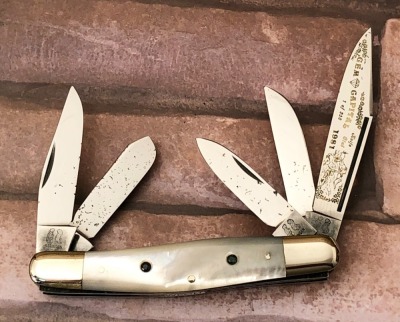 Fight'n Rooster Five Blade Pearl Gemstone encrusted