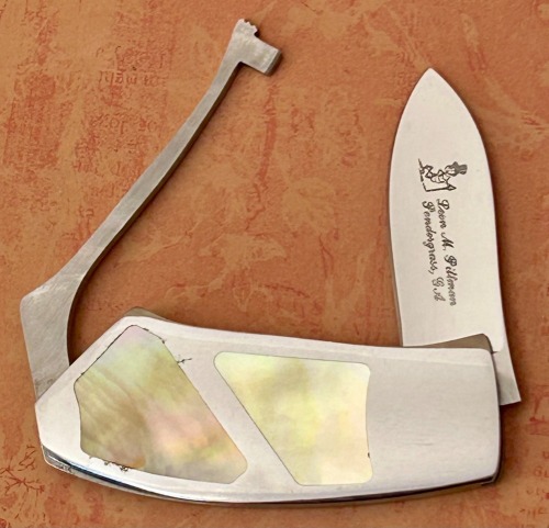 Leon M. Pittman "Worm" Gold Lip Pearl Folder
