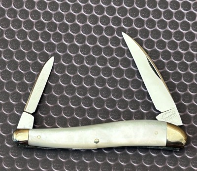 Cattaraugus Exhibition Pearl Half Whittler