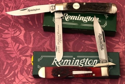 Pair of Remington Folders; Stag Trapper Folding Guard Lockback