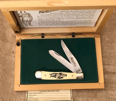 Schrade Usa Scrimshaw Davy Crockett Trapper