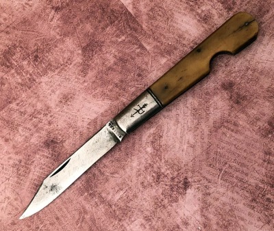 Vintage Russell Straightline Easy Open Bone Grand Daddy Barlow