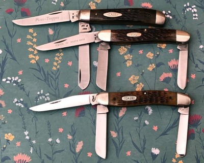 Three Bone Case; Two Stockman and a Mini Trapper