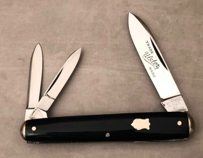 Ulster Knife Co Smooth Black Sleeveboard Whittler 31635H Salesman Sample