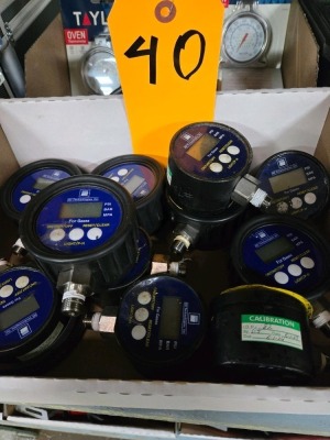 LOT SSI GAS GAUGES