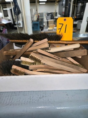 LOT BRUSHES