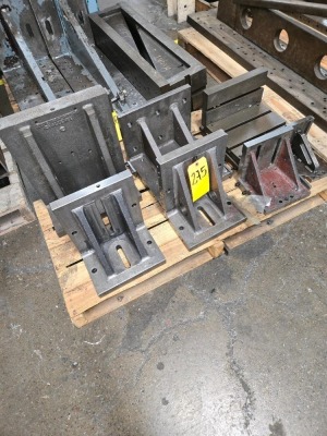 LOT ANGLE PLATES