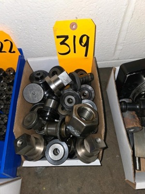 LOT ASSORTED HARDWARE
