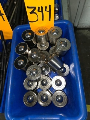 LOT STEEL ROLLER BEARINGS
