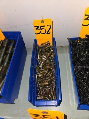 LOT ASSORTED HARDWARE