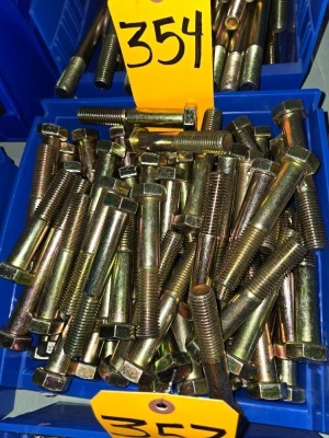 LOT HEAVY DUTY HOLD DOWN BOLTS