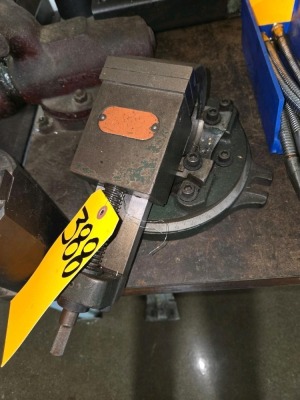 MILL VISE