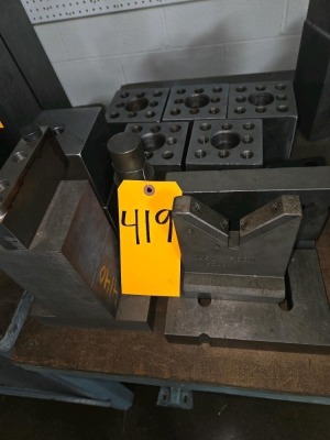 LOT OF V & RISER BLOCKS