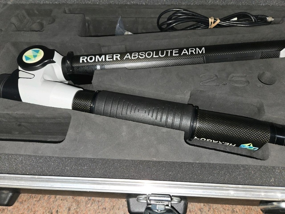 HEXAGON ROMER ABSOLUTE MEASURING ARM